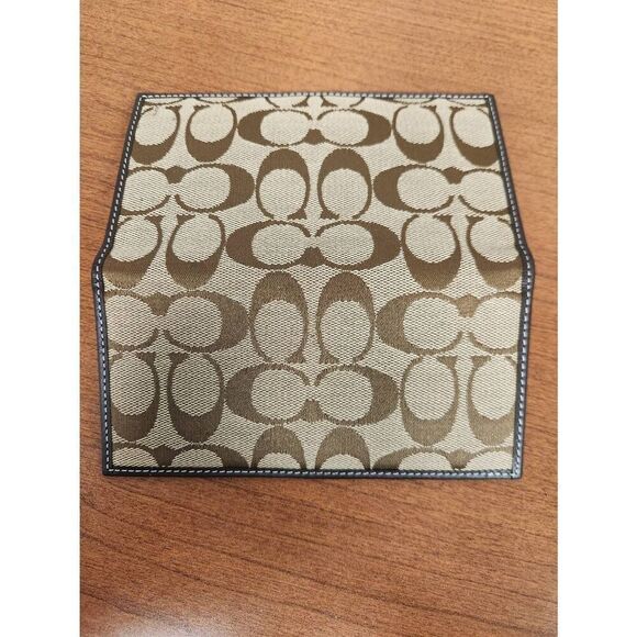 Coach Vintage Signature Jacquard C Beige and Brown Monogram Checkbook with Leath - Picture 8 of 8